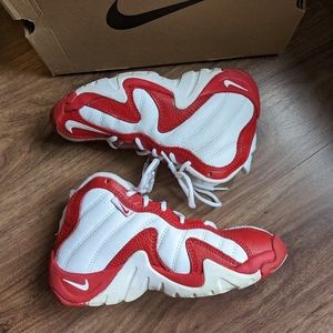 NIKE Air | Run 'Em Up Sneakers